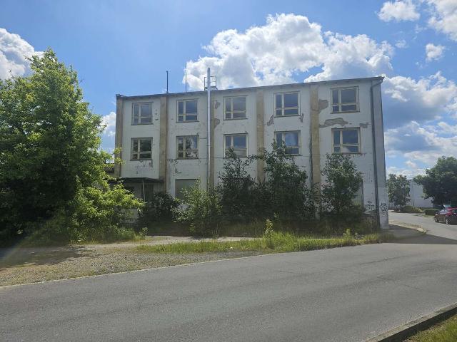 Erdgeschosswohnung kaufen in Altstadt - Stare město, Hoyerswerda - Wojerecy