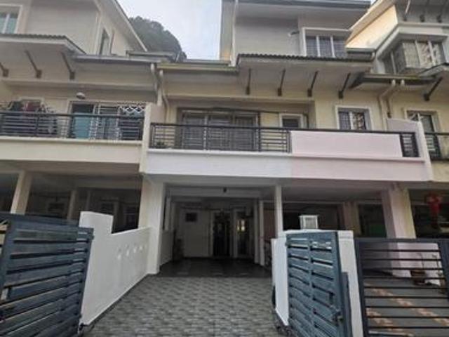 Townhouse for sale in Country Heights Damansara, Kuala Lumpur
