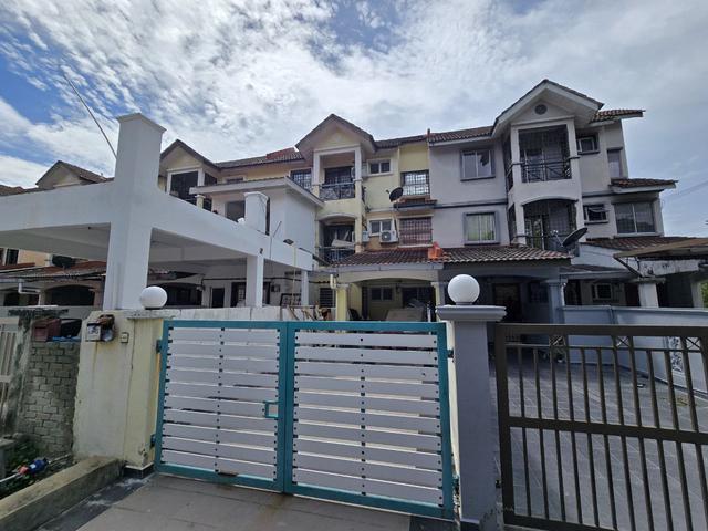 Townhouse for sale in Kajang, Langat