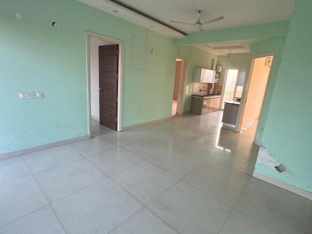 Flat for rent in Zirakpur, Punjab