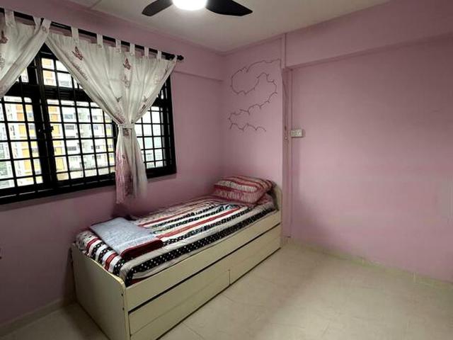 Detached House for sale in Queenstown, 23 North West