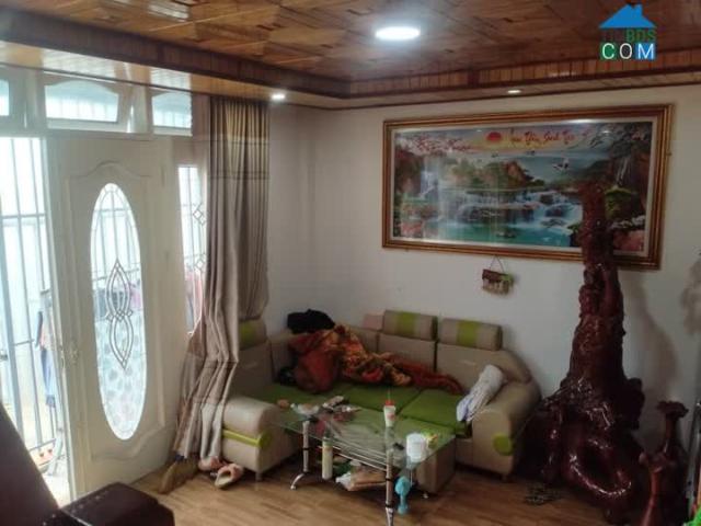 Nhà mặt phố bán