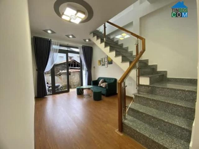 Nhà mặt phố bán