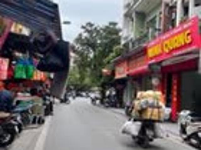 Nhà mặt phố bán tại Hoàn Kiếm, Hà Nội