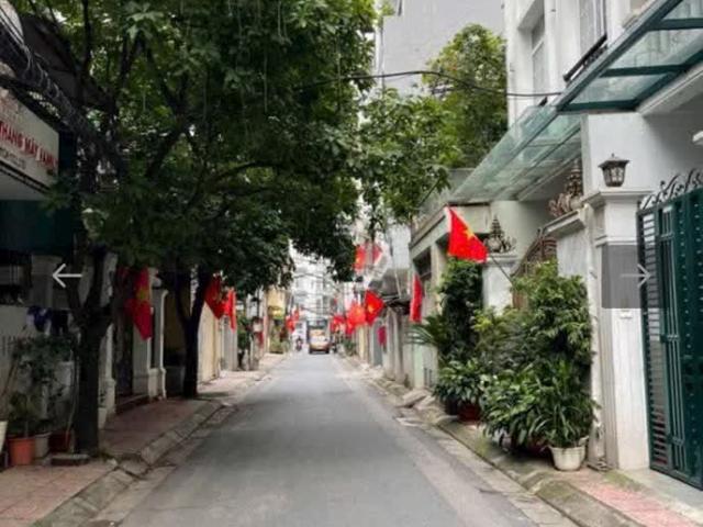 Nhà mặt phố bán tại Hoàn Kiếm, Hà Nội