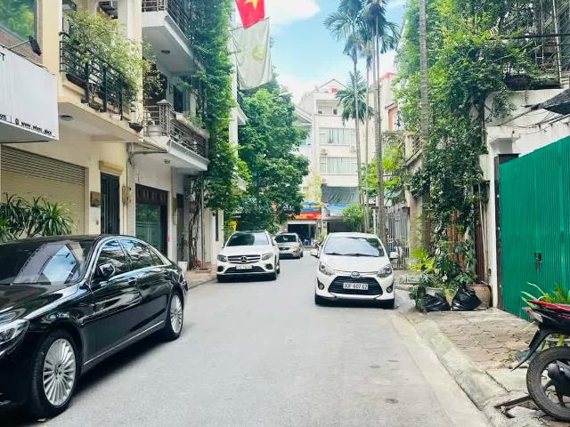 Nhà bán tại Hoàn Kiếm, Hà Nội