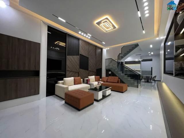 Nhà mặt phố bán