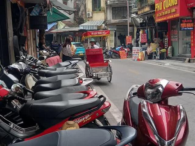 Nhà mặt phố bán tại Hoàn Kiếm, Hà Nội