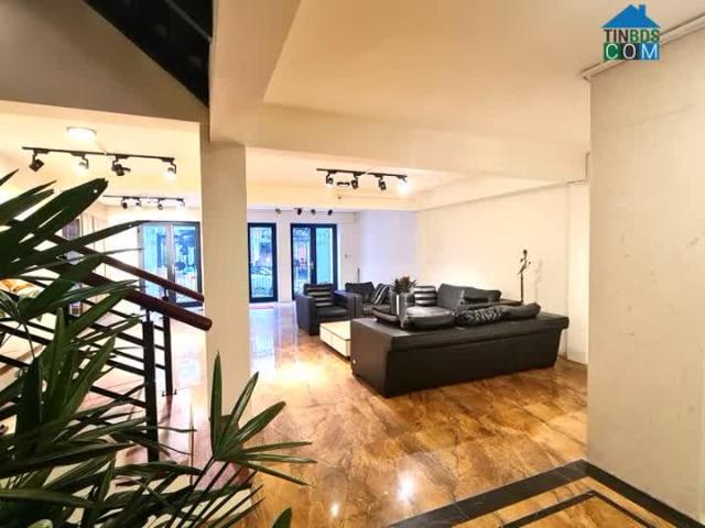 Nhà mặt phố bán tại Hoàn Kiếm, Hà Nội
