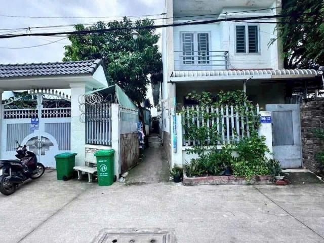 Nhà mặt phố bán