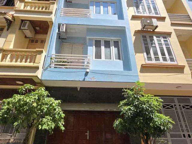 Nhà bán tại Hoàn Kiếm, Hà Nội