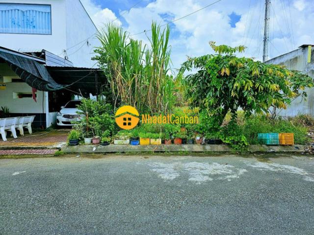 Mặt bằng bán