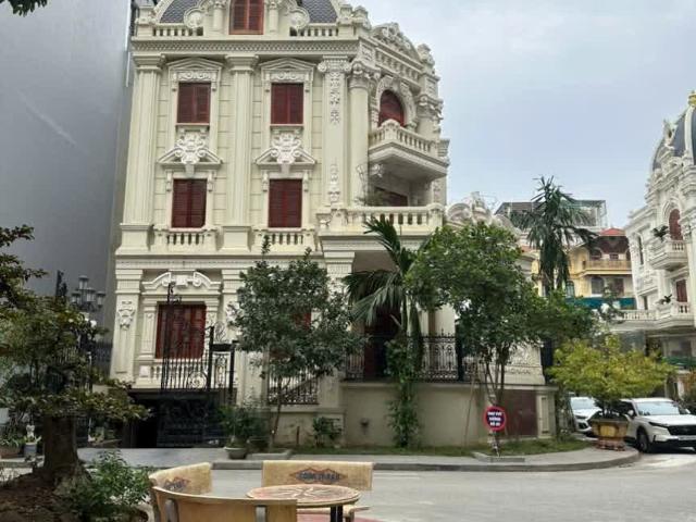 Nhà mặt phố bán tại Hoàn Kiếm, Hà Nội