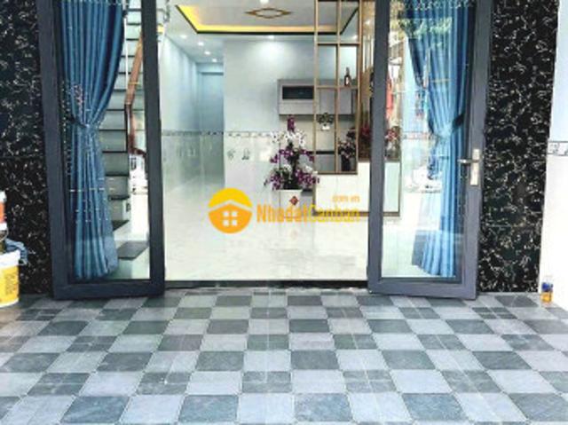 Nhà mặt phố bán