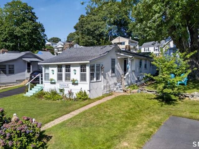 House for sale in East Lyme, Connecticut