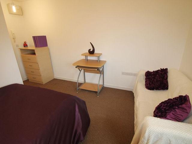 Studio for rent in Greenbank, Mount Wise