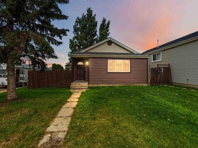 House for sale in Gibbons, Alberta