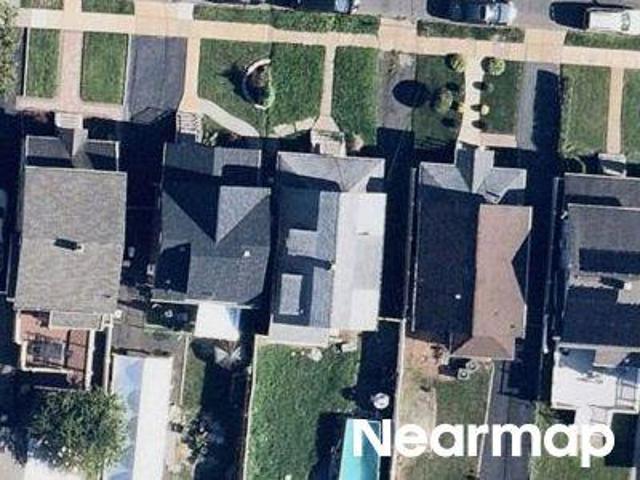 House for sale in Elizabeth, New Jersey