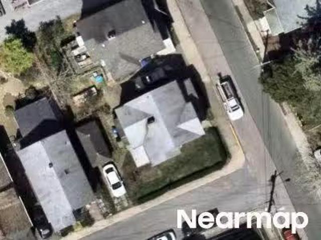House for sale in Newport