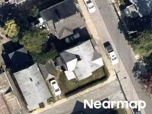 House for sale in Newport