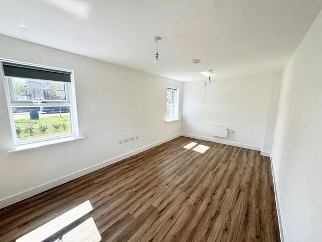 House for rent in Caldermill, East Midlands