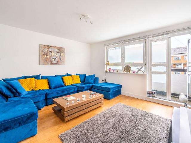 House for rent in West Kensington, Greater London