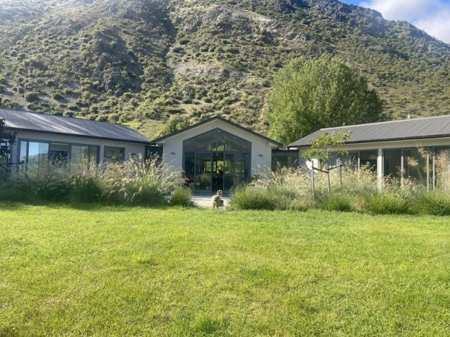 House for rent in Otakou