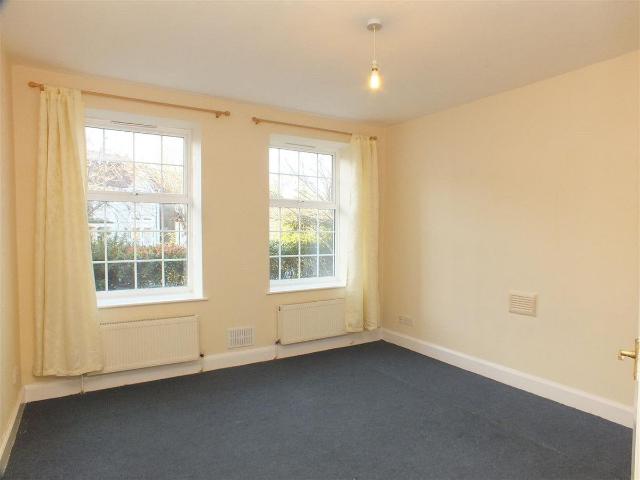 House for rent in Harlesden, Greater London