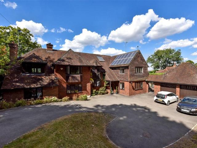 House for rent in Globe Business Park, Marlow