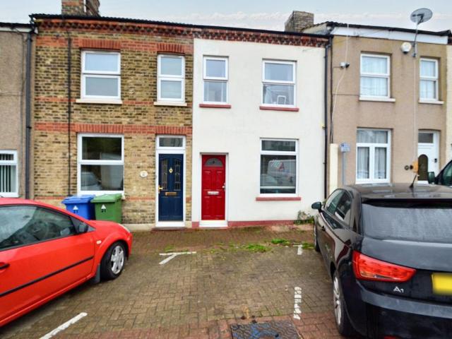 House for rent in Grove Park, Swale