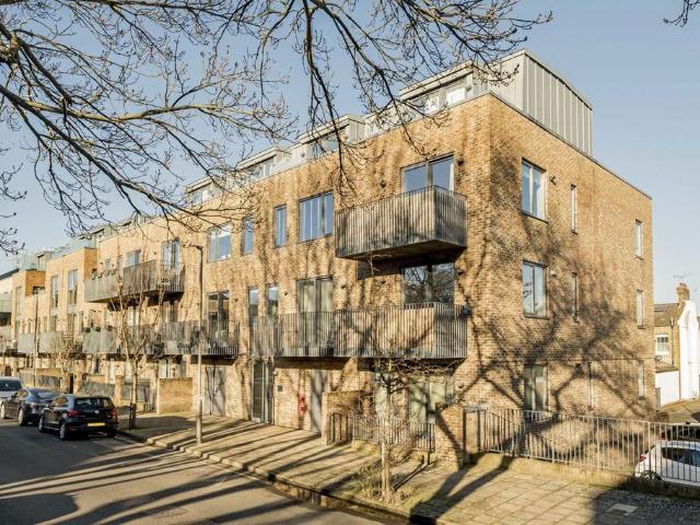 Apartment for rent in Clapham Junction, Greater London