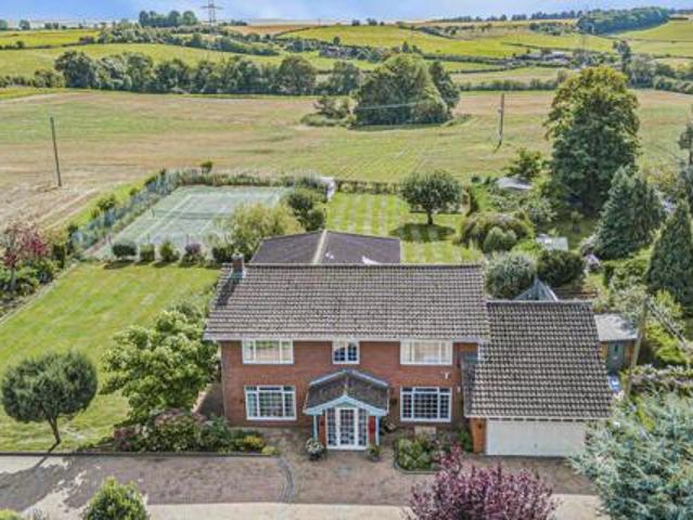 House for sale in The Slade, Oxfordshire
