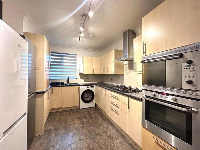 Apartment for rent in London Borough of Ealing, Greater London