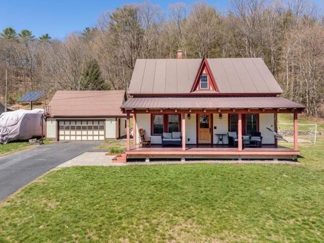 House for sale in Plantsville, Vermont