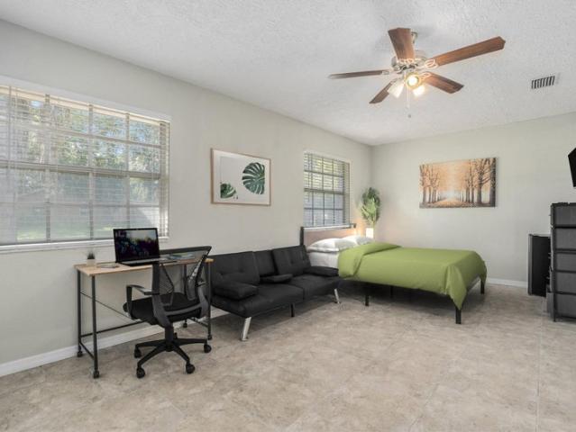 Room for rent in New Port Richey, Florida