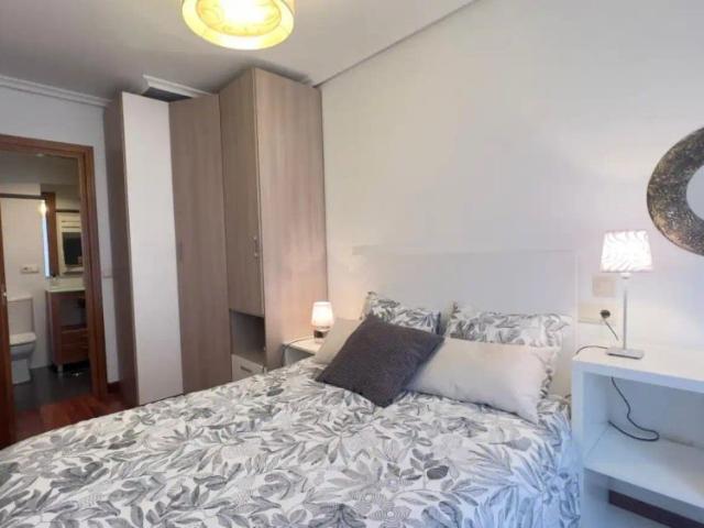 Apartamento en alquiler en Los Campos, Gijón
