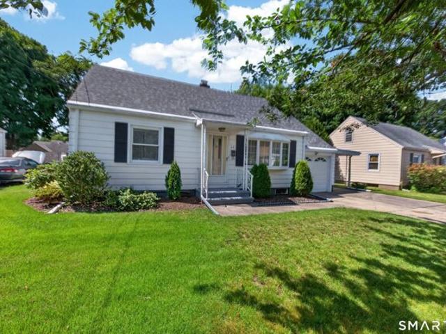 House for sale in Hamden, Connecticut