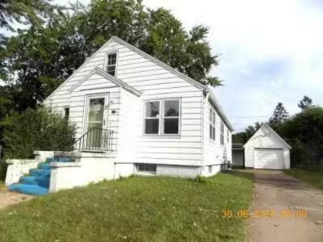 House for sale in Eau Claire