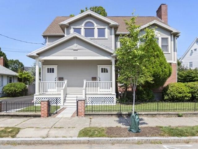 House for sale in Newton