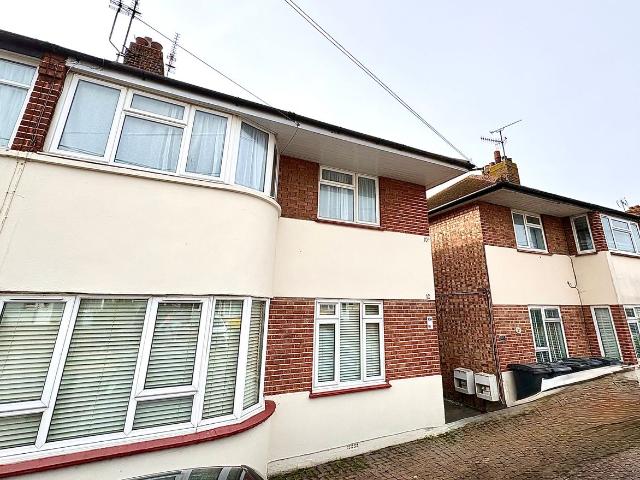 Apartment for rent in Polegate, Wealden