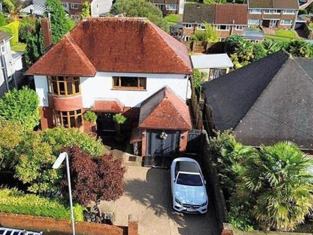 House for sale in Lyons, Greater London