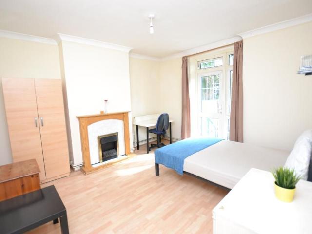 Apartment for rent in Limehouse, Greater London