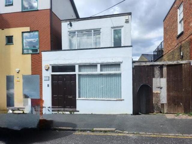 House for sale in Surrey