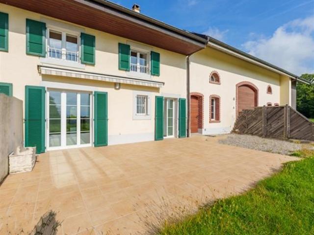 Reihenfamilienhaus kaufen in Gilly, Waadt