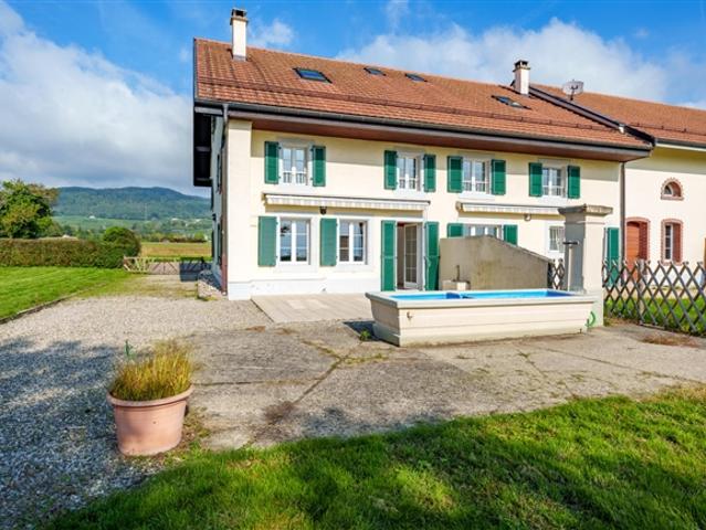 Reihenfamilienhaus kaufen in Gilly, Waadt