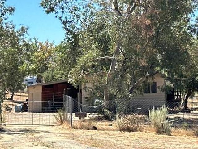 House for sale in Anza, California