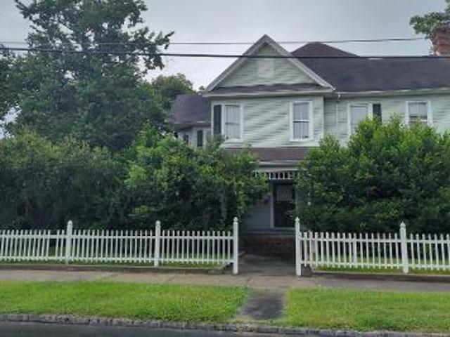 House for sale in Waycross, Georgia