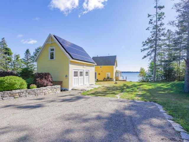 House for sale in Owls Head, Maine