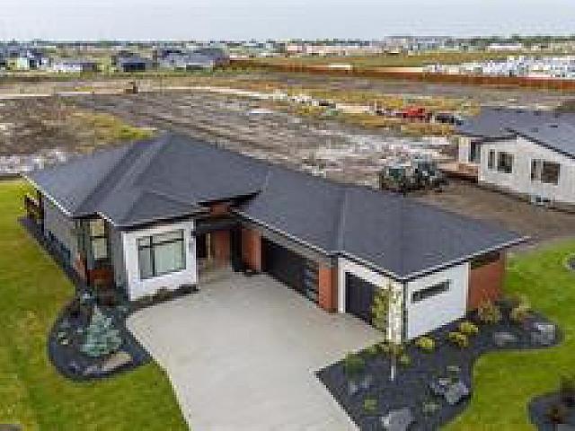 House for sale in East St. Paul, Manitoba