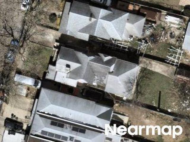 House for sale in Queens, Arverne